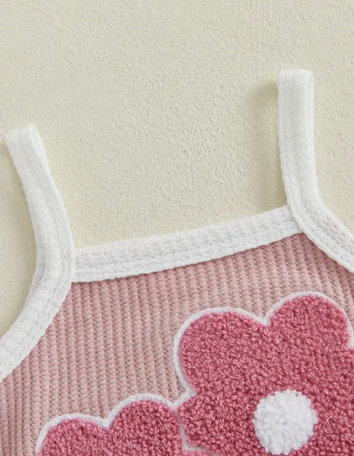 🌸 Pink Daisy Ribbed 3-Piece Baby Set – Bodysuit, Shorts & Headband