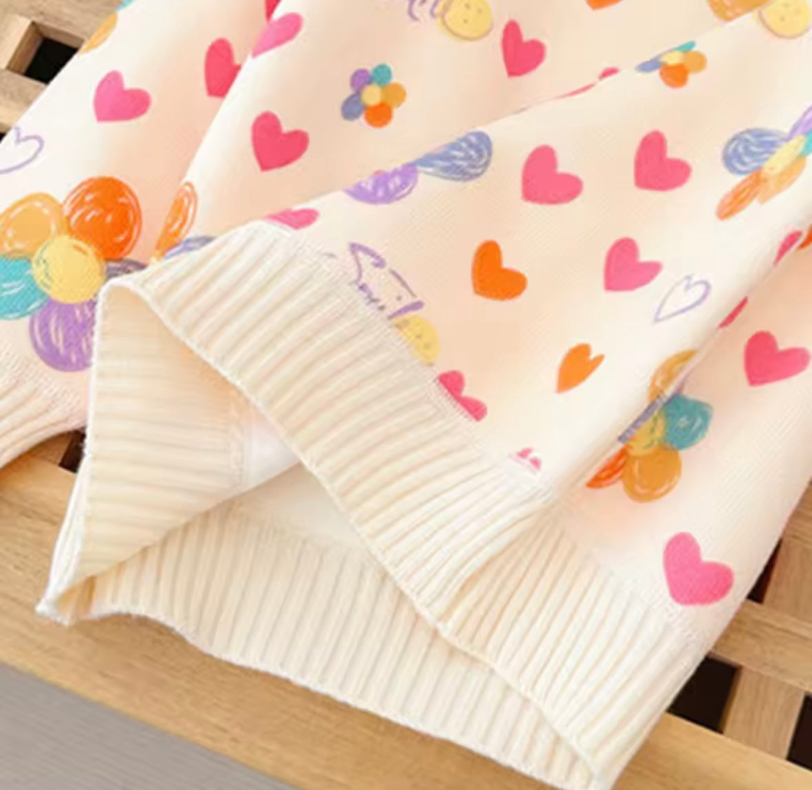 Smile & Hearts Pastel Flower Sweatshirt – Cozy & Cute