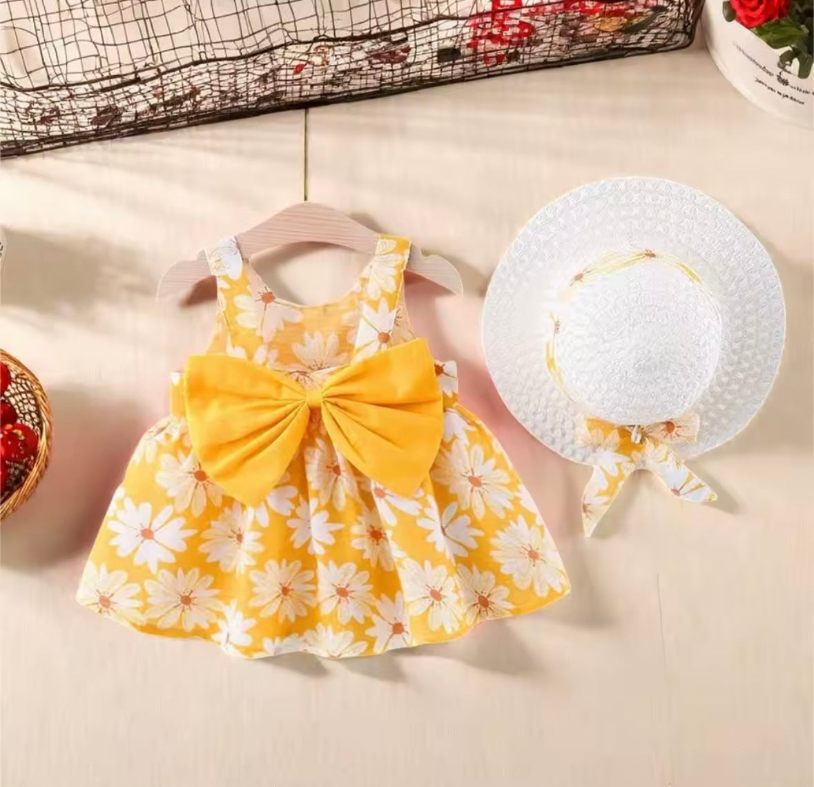 ✨ Sunshine Style for Your Little One ✨
Our adorable Yellow Daisy Dress + Matching Hat