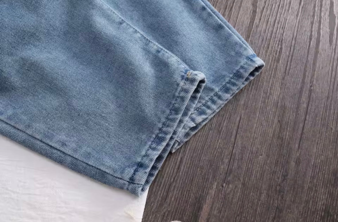 Light Blue Denim Jeans with Cartoon Dog Pocket – Unisex Casual Pants. Size12-18 months