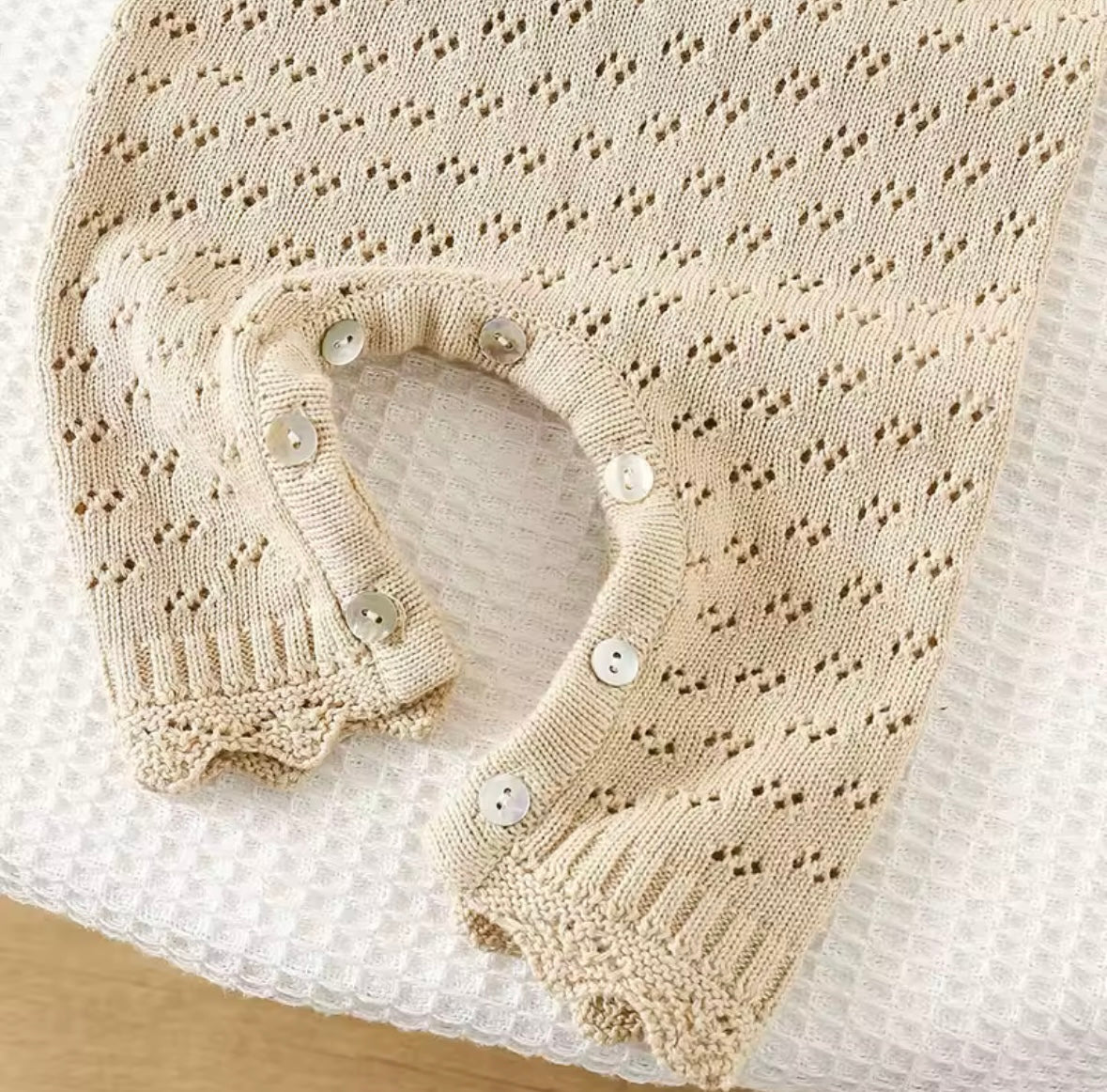 Vintage Knit Baby Romper & Bonnet Set – Beige, Long Sleeve size 3-6 months