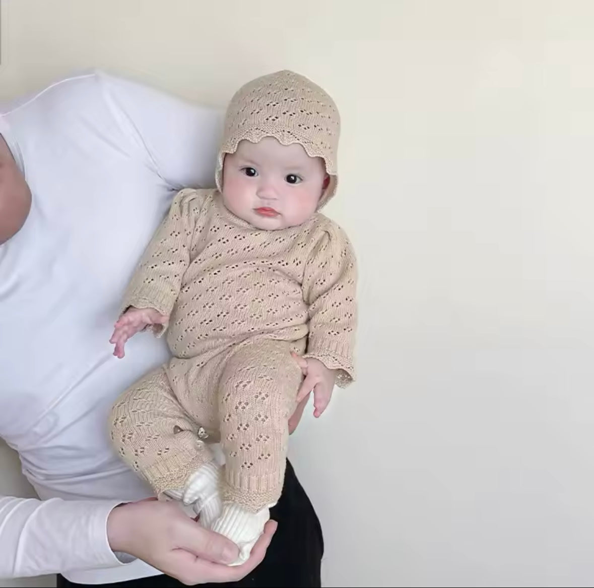 Vintage Knit Baby Romper & Bonnet Set – Beige, Long Sleeve size 3-6 months