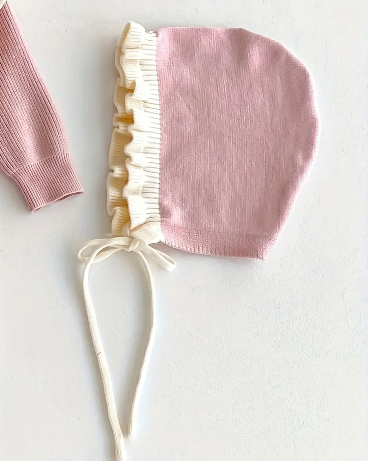 🌸 Baby Girl Knit Romper with Ruffle Collar & Bonnet – Size 3–6M