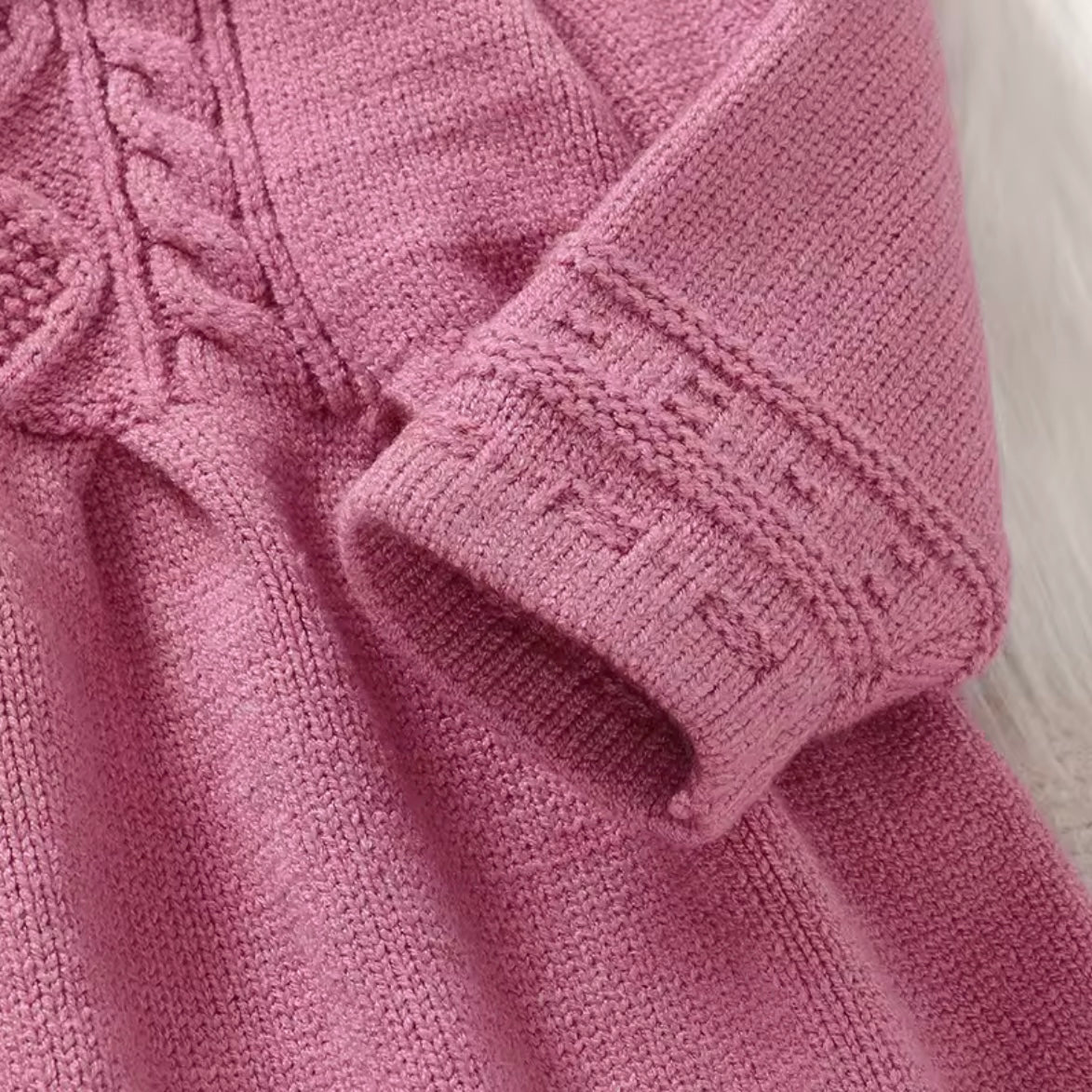 ✨ Premium Knit Baby Dress – Warm Cable Knit Sweater Dress with Ruffle Collar (12–18M)