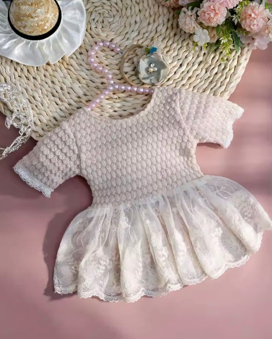 Extremely Soft Newborn Knit & Lace Photoshoot Dress – Cream (Newborn Size)