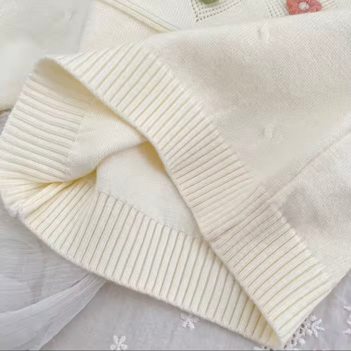 Cream Knit Floral Baby Outfit Set • 12M • Soft 2 Piece Sweater & Pants • Baby Girl Fall Winter Clothes • Cute Photo Outfit • Baby Shower Gift