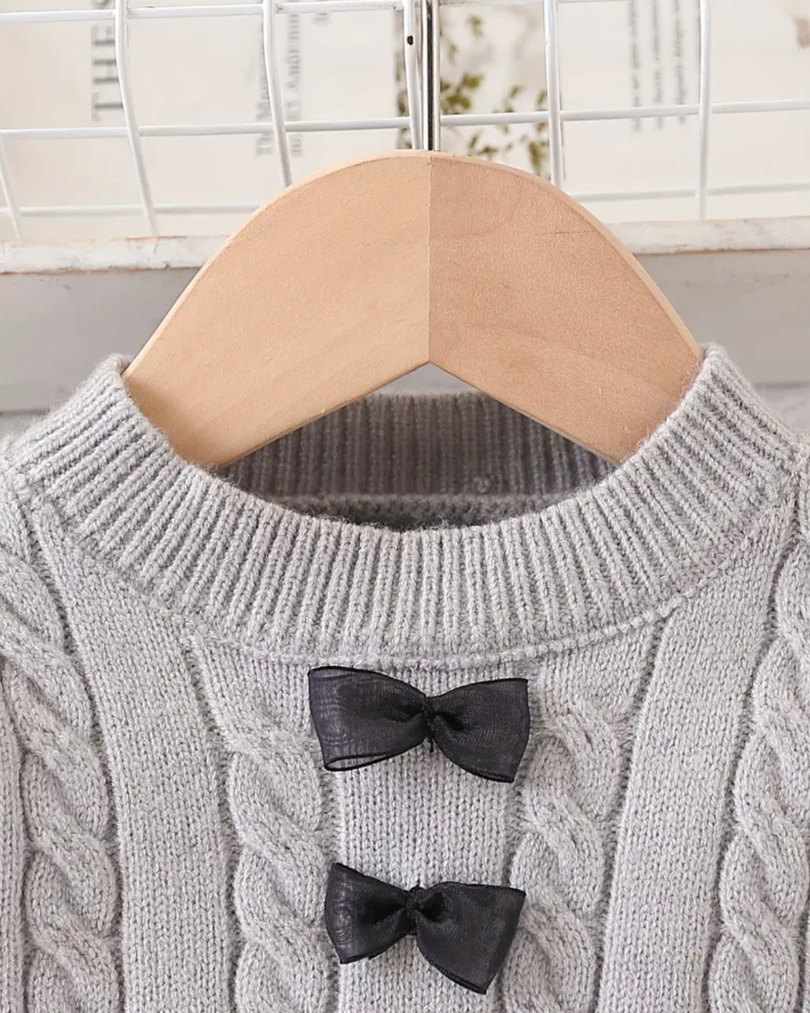 Gray Knit Sweater Dress with Bows – Size 9–12 Months | Soft Cable Knit Baby Dress