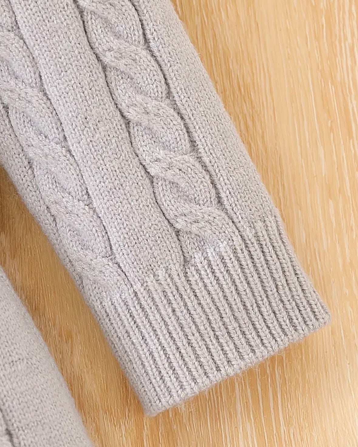 Gray Knit Sweater Dress with Bows – Size 9–12 Months | Soft Cable Knit Baby Dress