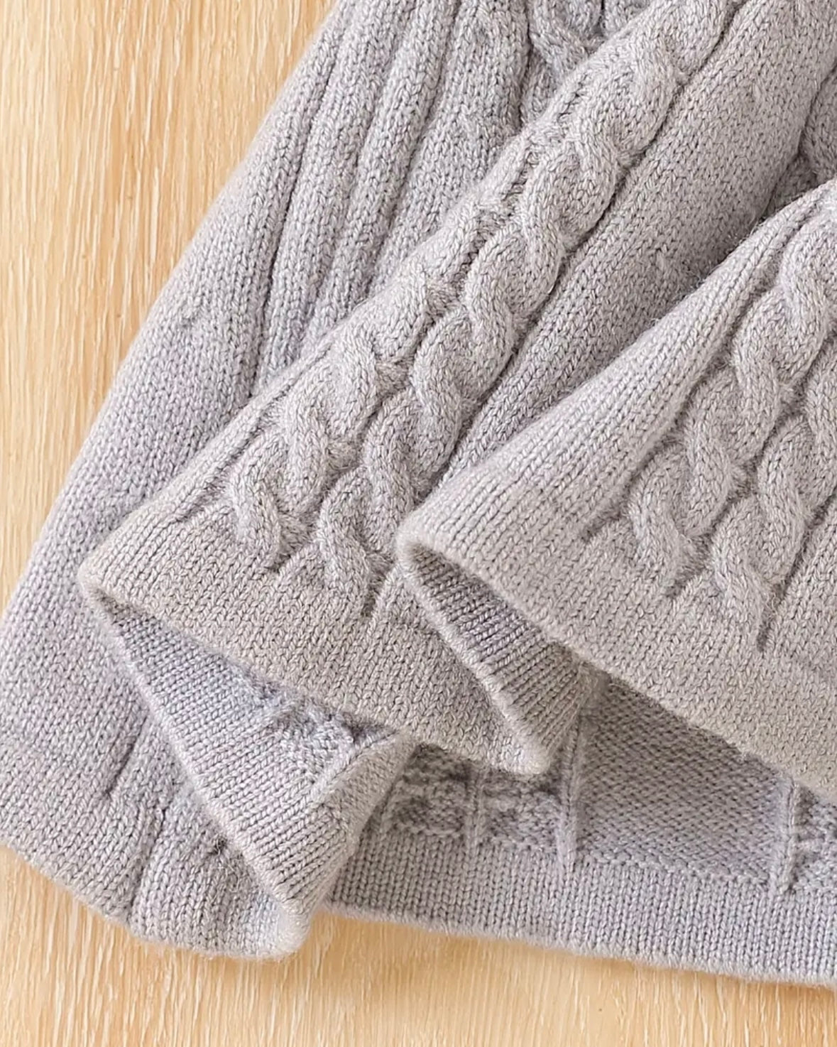 Gray Knit Sweater Dress with Bows – Size 9–12 Months | Soft Cable Knit Baby Dress