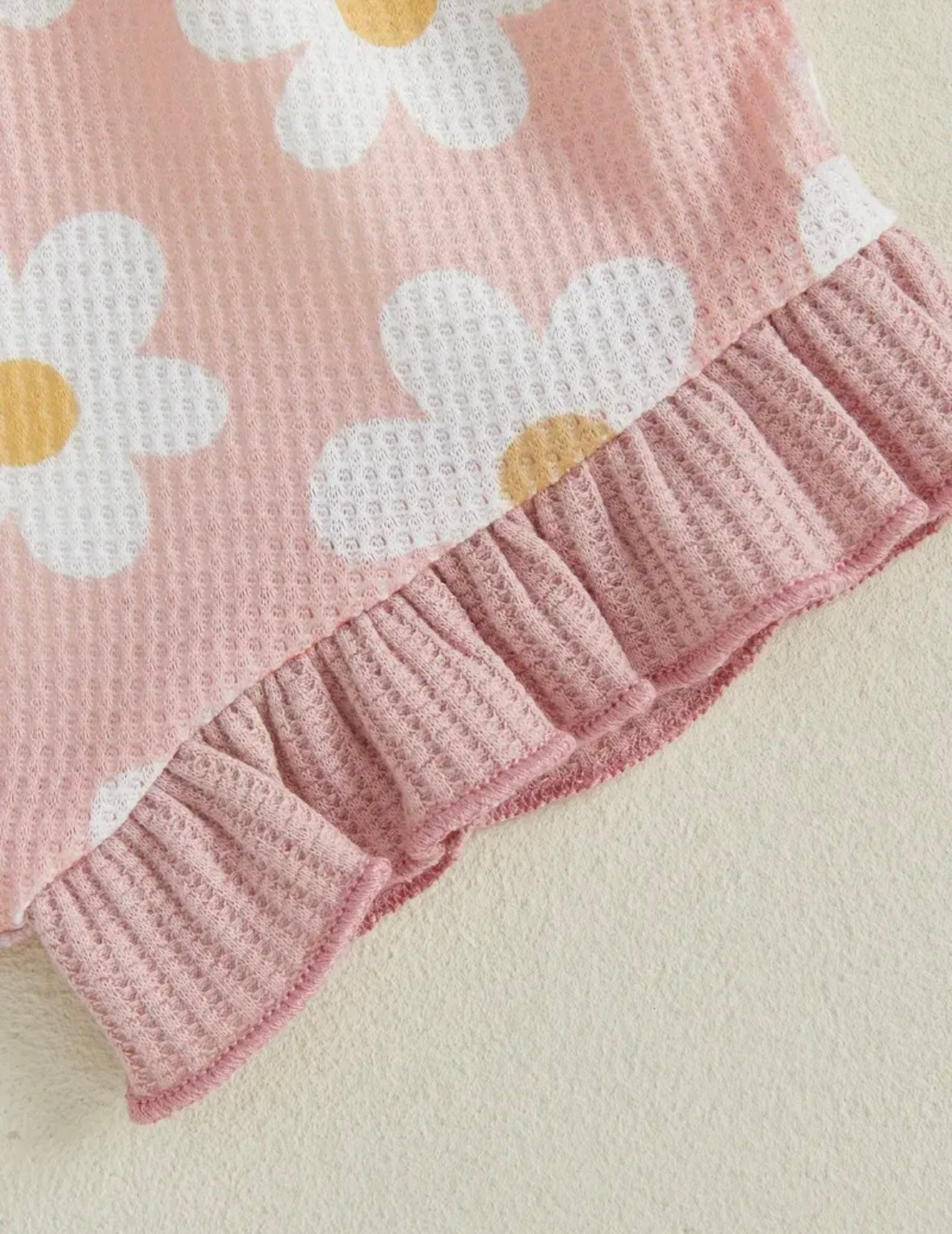 🌸 Pink Daisy Ribbed 3-Piece Baby Set – Bodysuit, Shorts & Headband