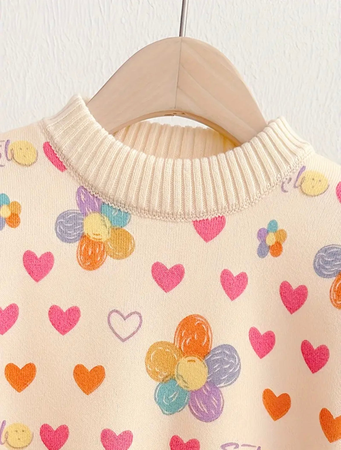 Smile & Hearts Pastel Flower Sweatshirt – Cozy & Cute