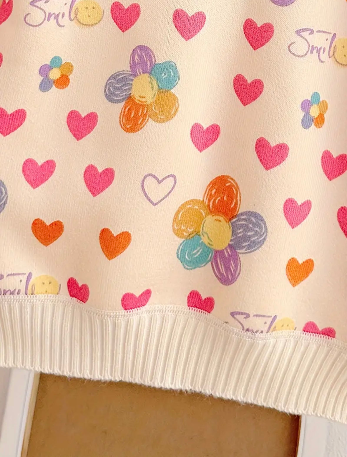 Smile & Hearts Pastel Flower Sweatshirt – Cozy & Cute