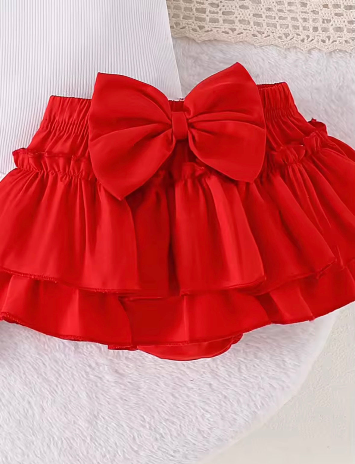 🍓 Strawberry Sweetheart Baby Girl Outfit – 4-Piece Set, 6-9months