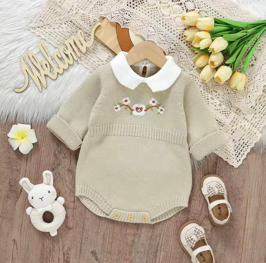 👶 Shopify Product Title:
Light Olive Knit Baby Romper – 3M | Floral Embroidery & White Collar
