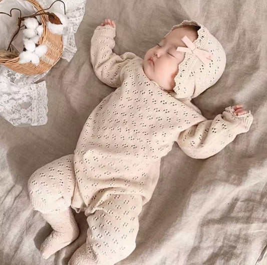 Vintage Knit Baby Romper & Bonnet Set – Beige, Long Sleeve  size 3-6 months