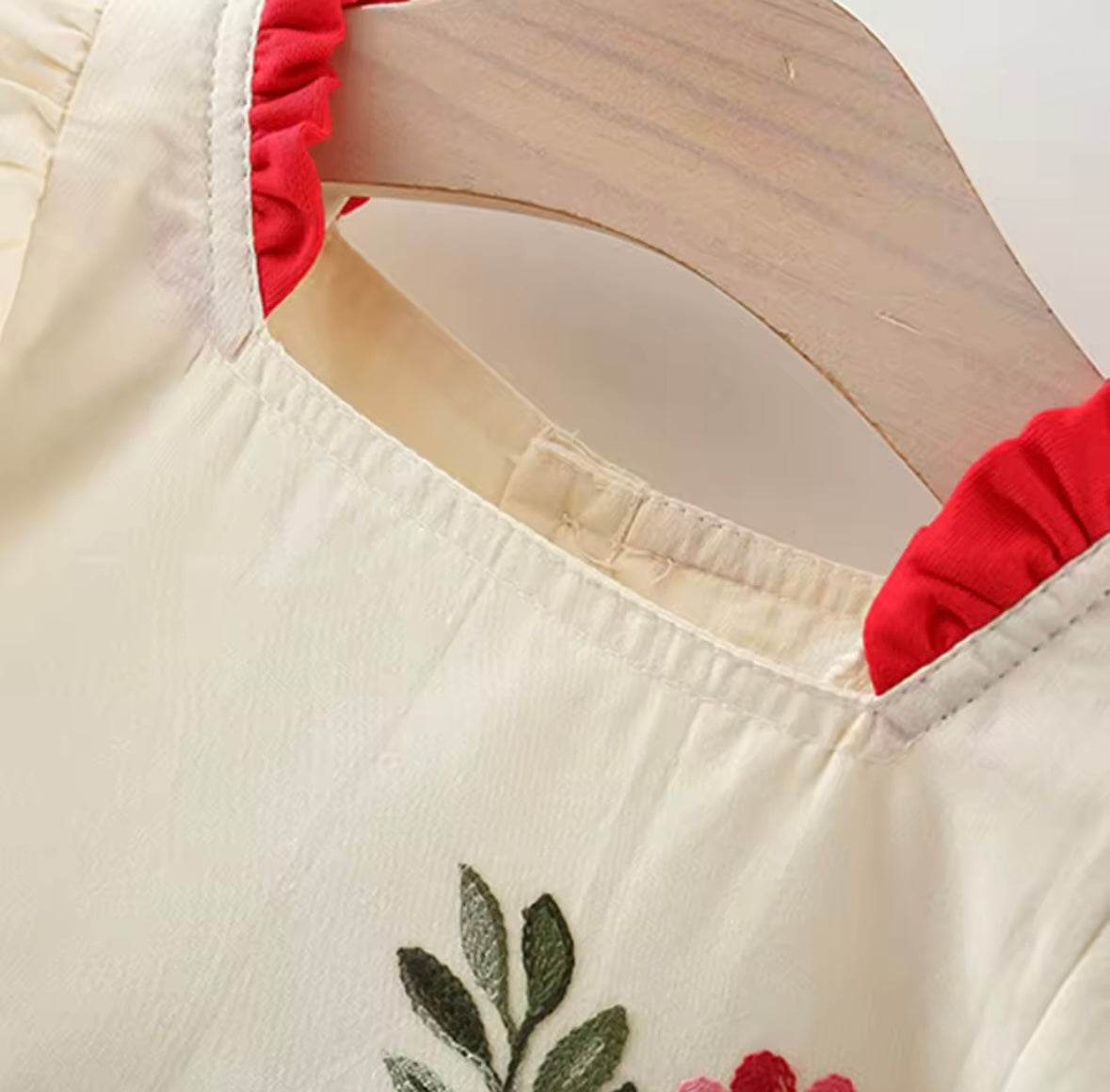 Baby Girl Puff Sleeve Floral Dress with Red Ruffle Trim – Cream. Size 9-12mo