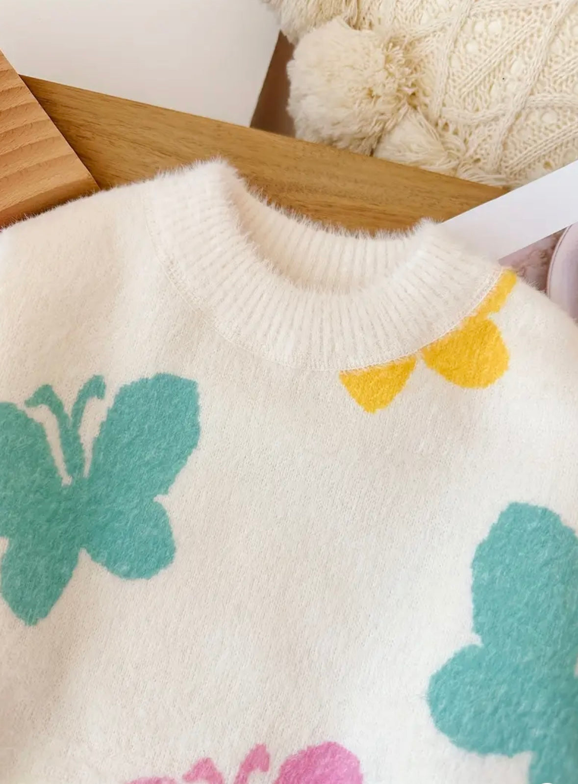 Girls’ Cozy Knit Sweater – White with Colorful Butterfly Print (Size 3–4 Years)
