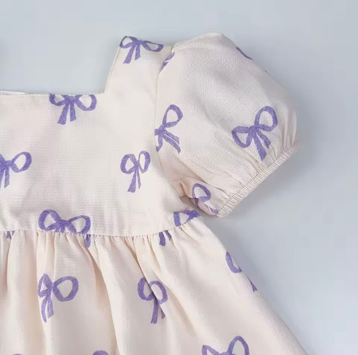 Toddler Girl Puff Sleeve Dress with Lavender Bow Print – Size 4Y