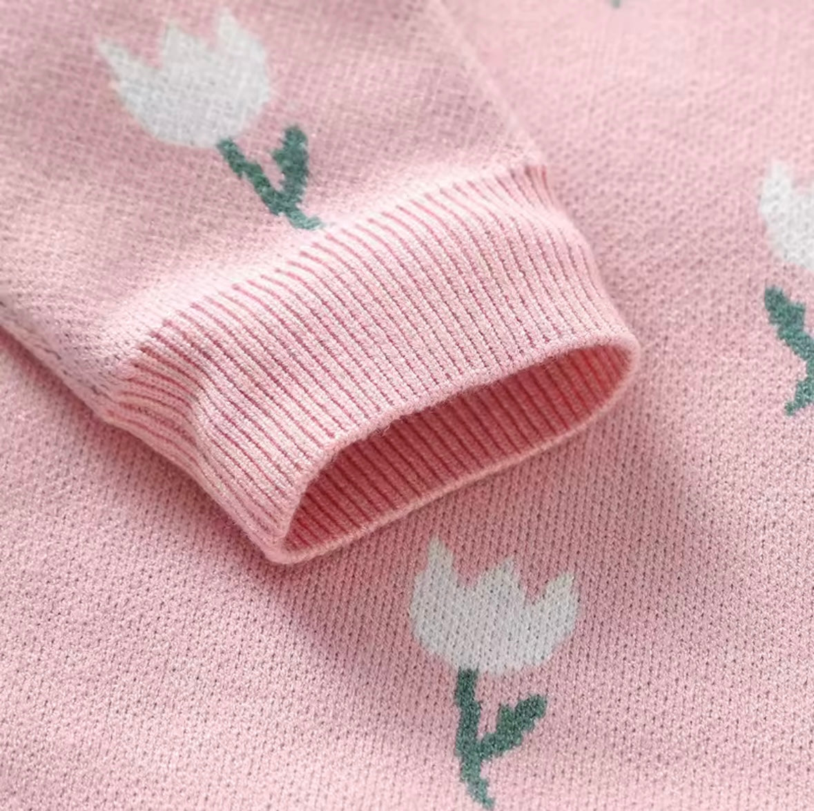 🌸 Pink Knit Baby Romper with White Flowers – Size 0–3M 🌸