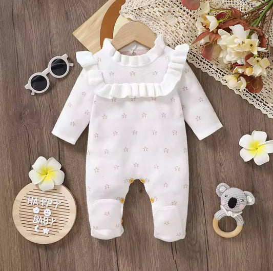 🤍 White Knit Baby Romper with Ruffle Collar – Size 0–3M 🤍