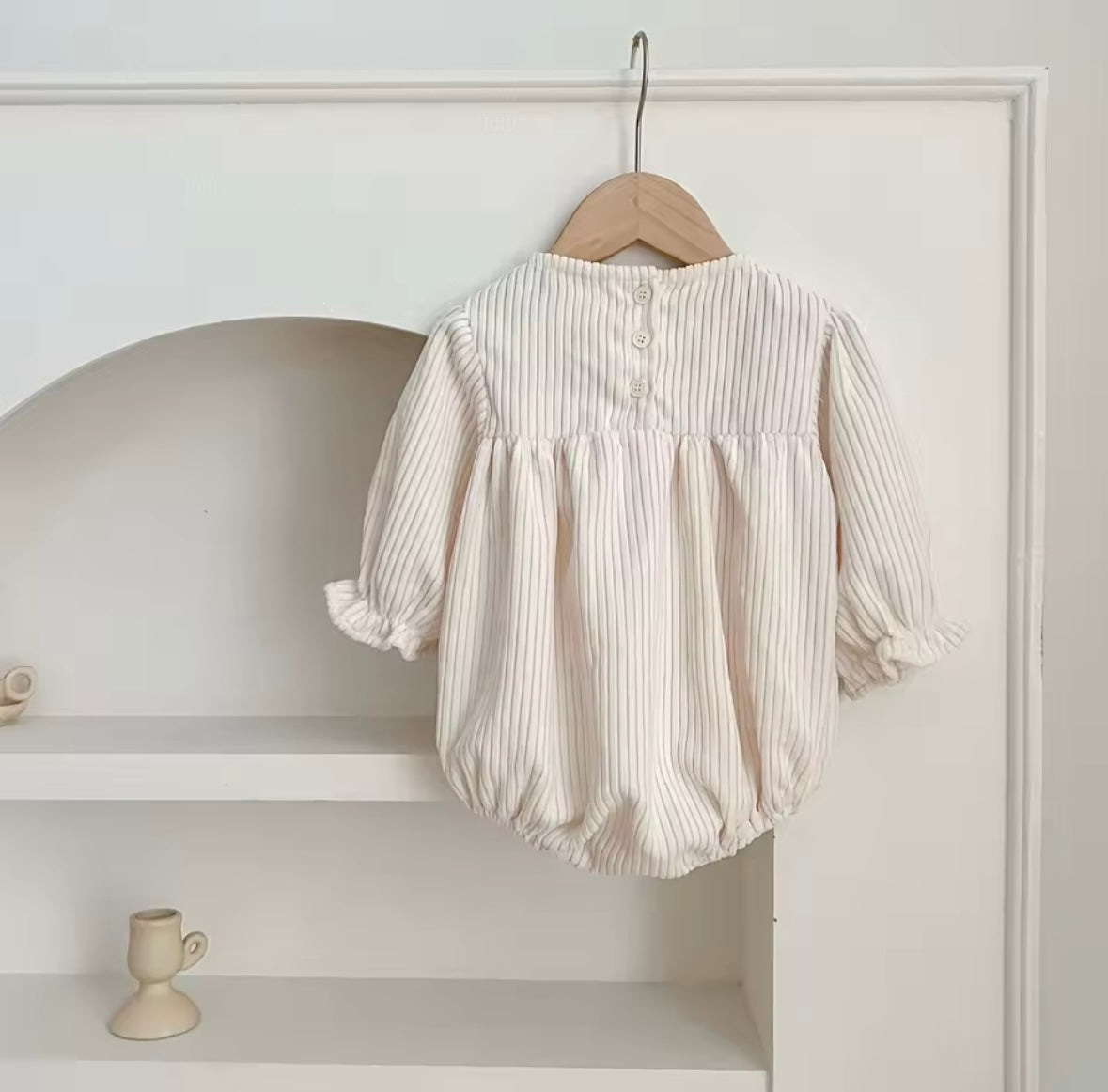 Premium Soft Corduroy Baby Romper – Embroidered Floral Detail – Long Sleeve – Size 3-6M