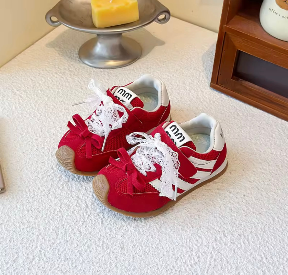 🔥 Red & White Toddler Sneakers with Lace Laces – Size EU 27 / US 10 Kids