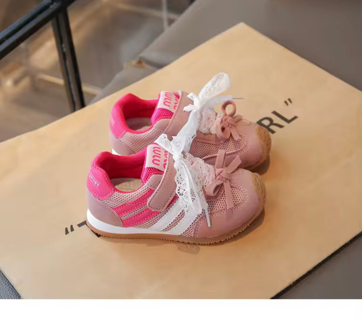🌸 Dusty Pink & White Toddler Sneakers with Lace Laces – Size EU 26 / US Kids 9