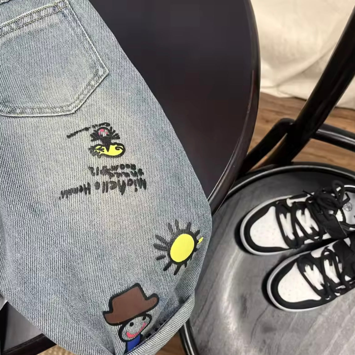 Premium Kids’ Graffiti Denim Jeans – Sizes 18–24M & 2–3Y