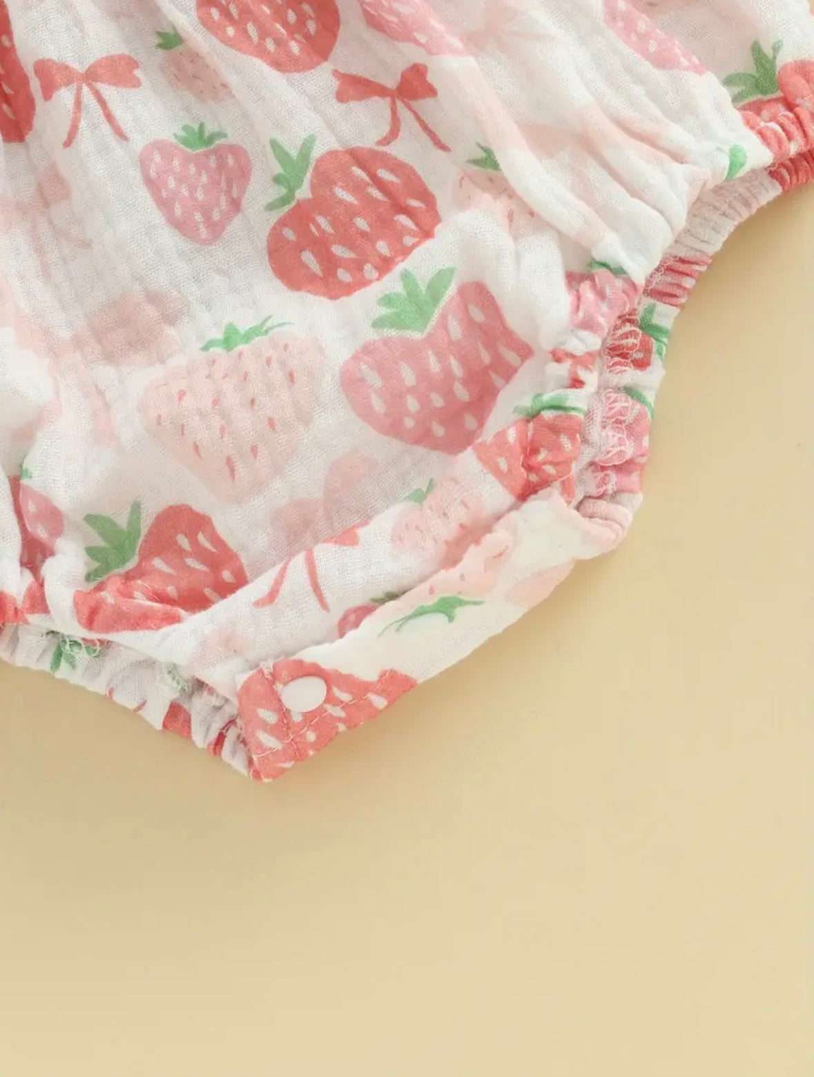 🍓 Baby Girl Strawberry Ruffle Romper with Matching Bow Headband – Size 0–3M