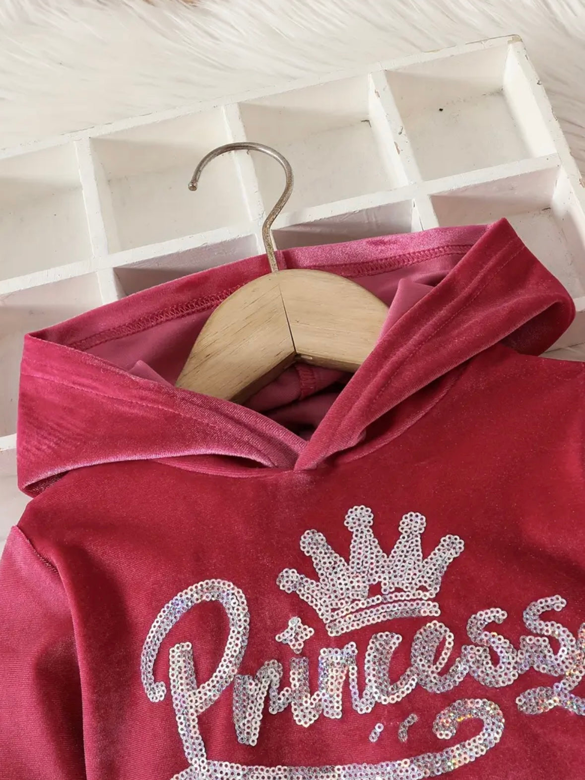 👑 Baby Girl “Princess” Velour Hoodie & Pants Set – Sizes 9–12M & 12–18M