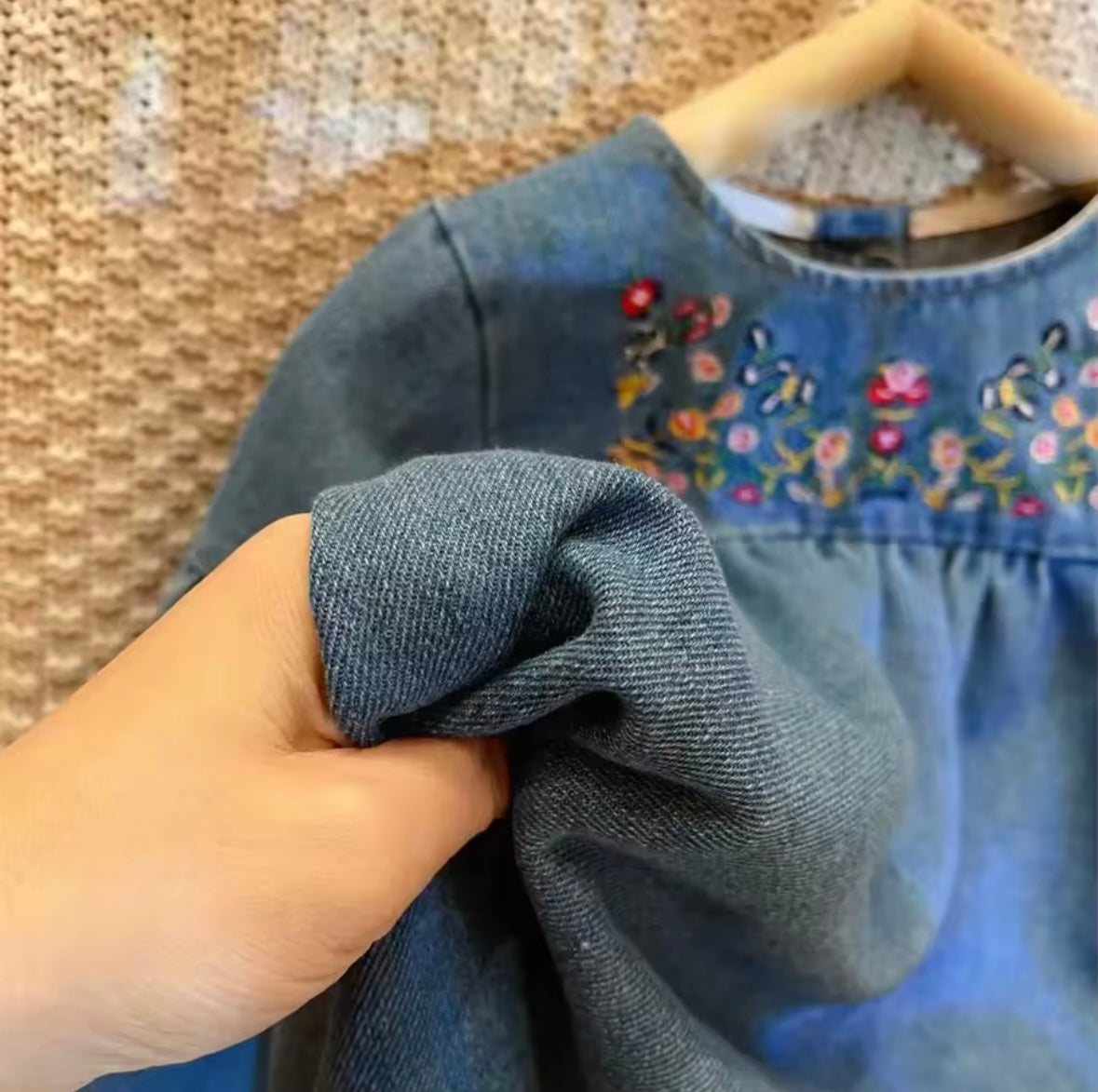 🌼 Toddler Girl Embroidered Denim Dress – Size 3T
