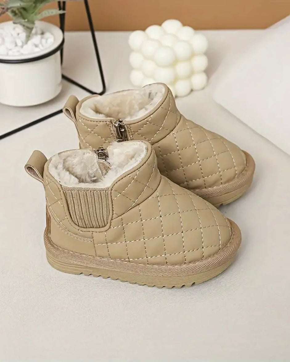 Quilted Fur-Lined Winter Boots – Premium Cozy Toddler Shoes (US Size 8)
