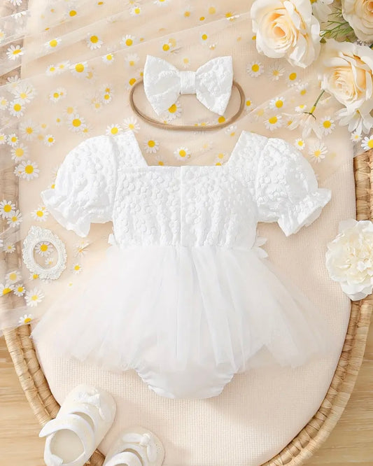 ✨ A picture-perfect outfit for your baby girl’s most special moments! ✨