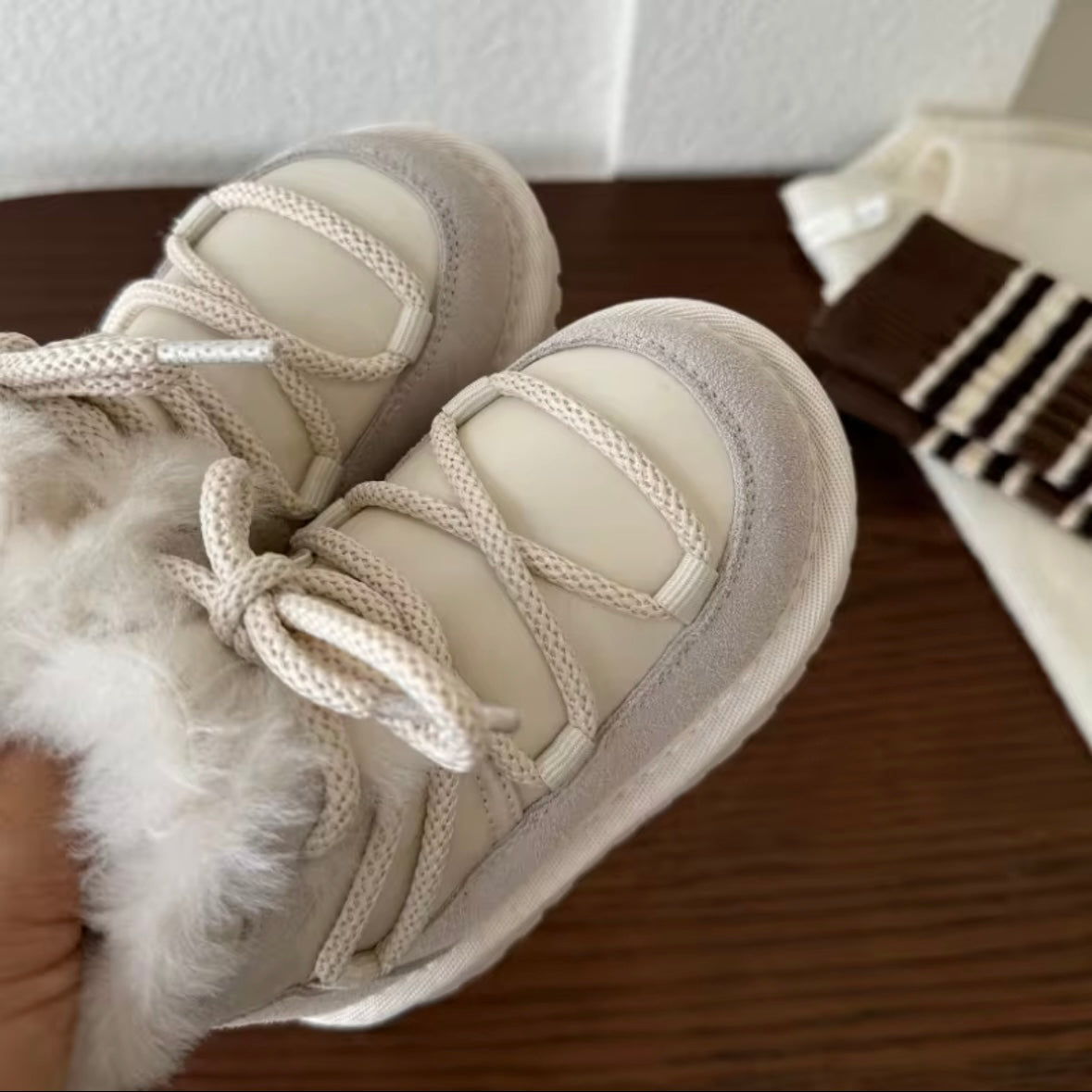 Premium Quality Faux Fur Lined Winter Boots – Cream (US 7.5 Toddler)