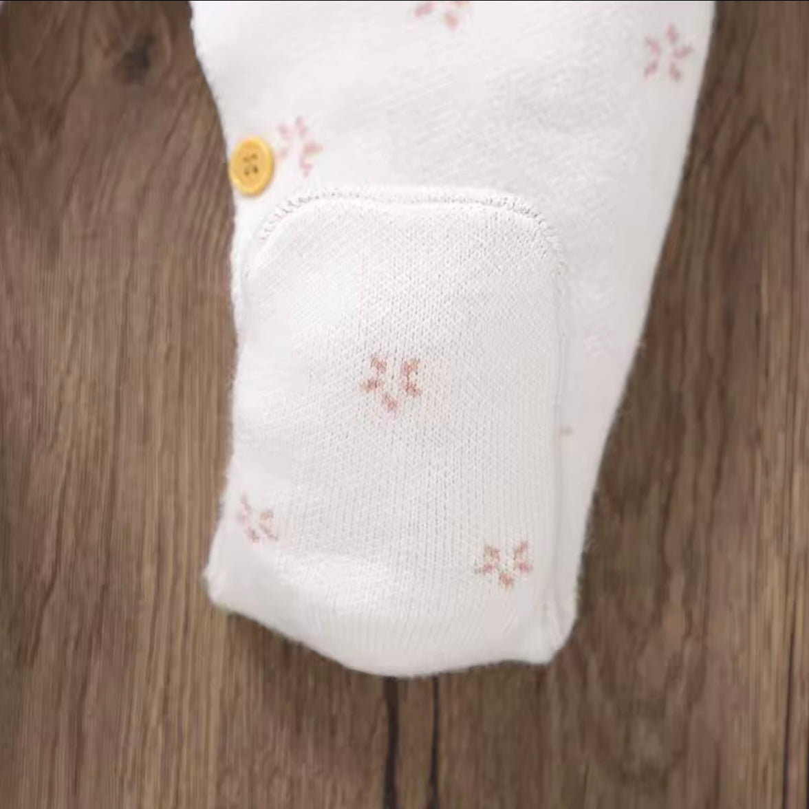 Knit White Ruffle Baby Romper with Tiny Floral Embroidery – Size 0-3m
