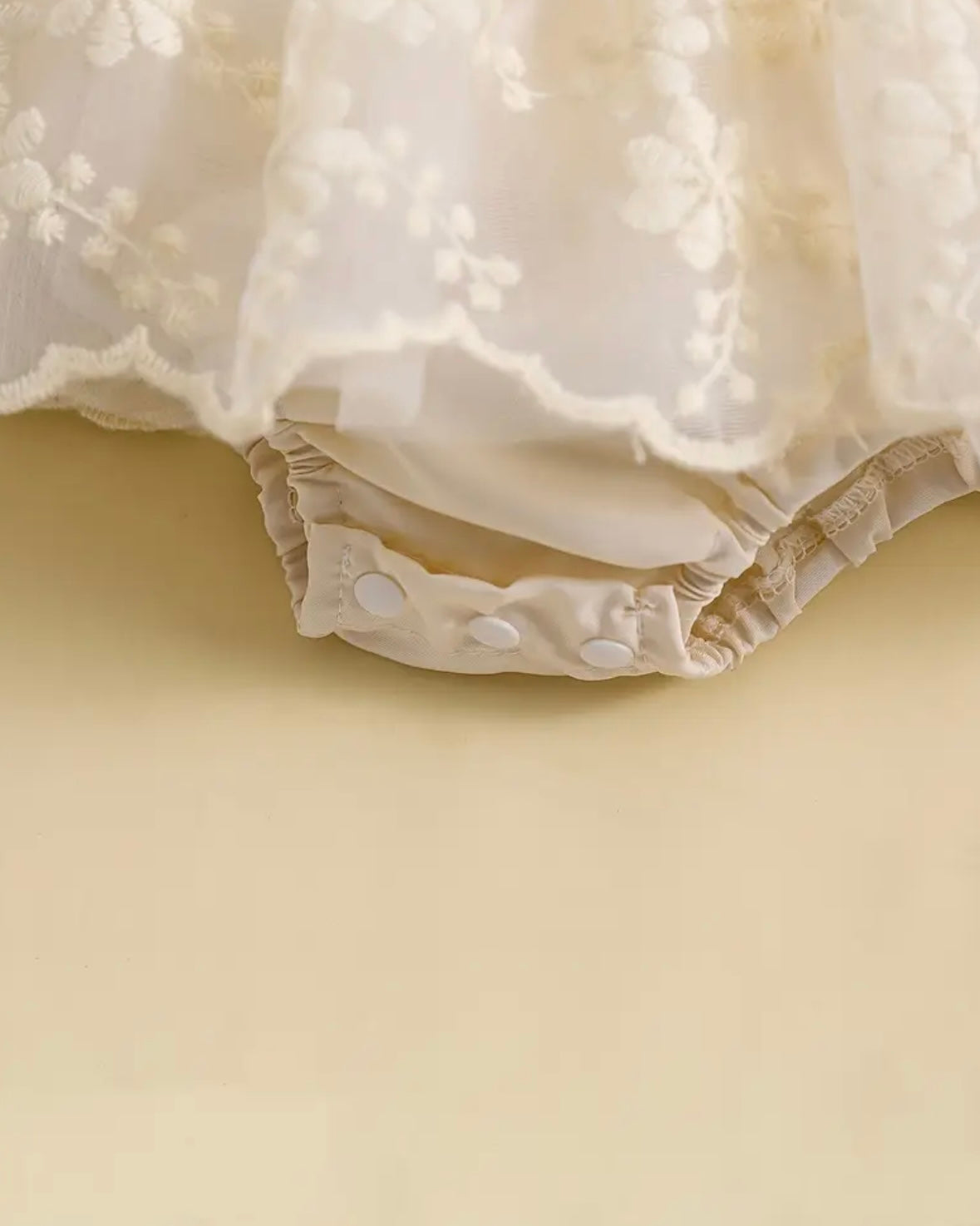 Ivory Floral Lace Baby Romper with Satin Bow Headband – Princess Tulle Dress Style | Size 0–3M