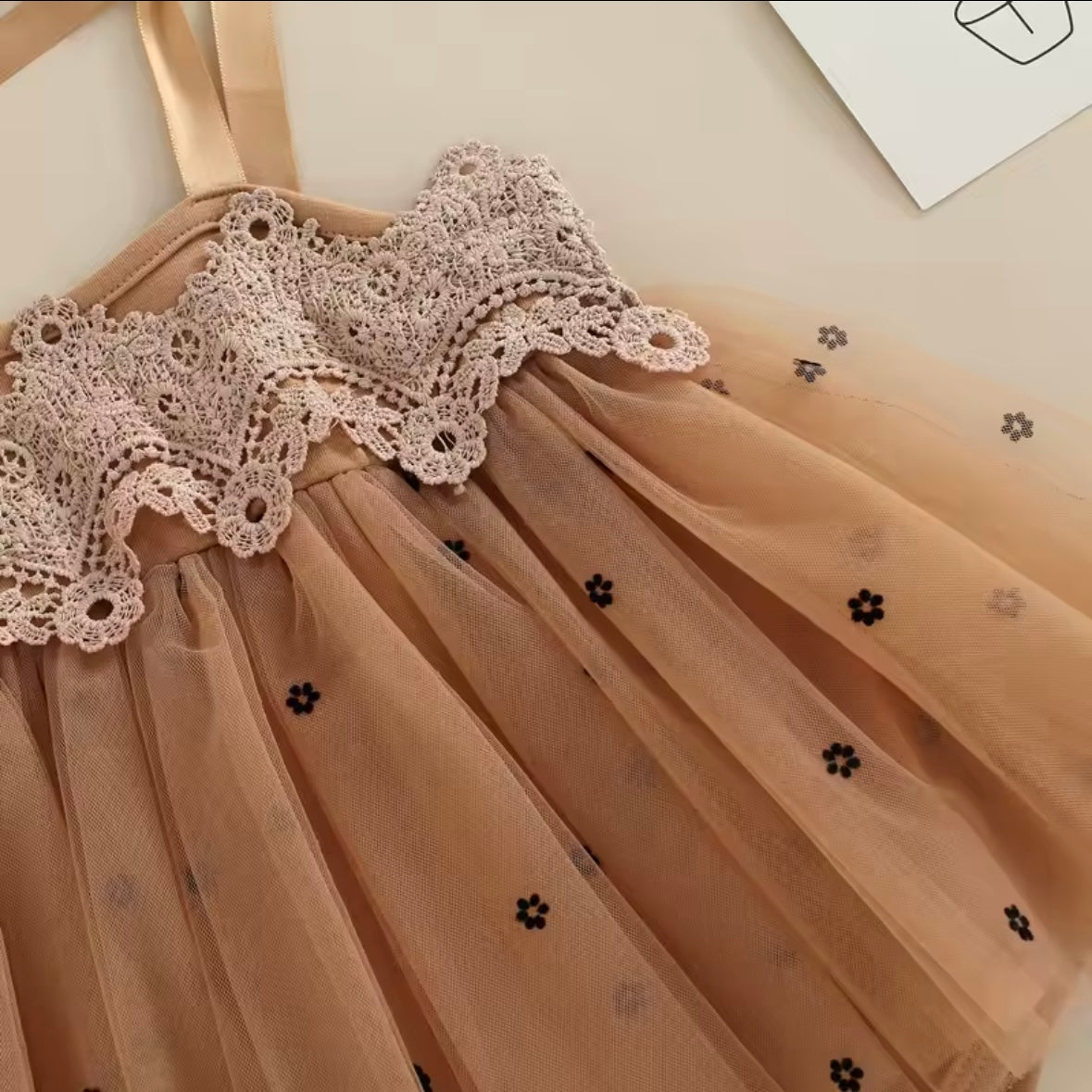 ✨ Caramel Lace & Tulle Baby Romper – Size 70 (6–9 Months)