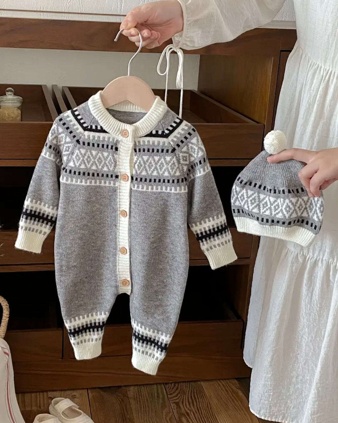 Grey Nordic Knit Baby Romper & Pom-Pom Hat Set – 1-3 Months (Super Soft Winter Outfit)