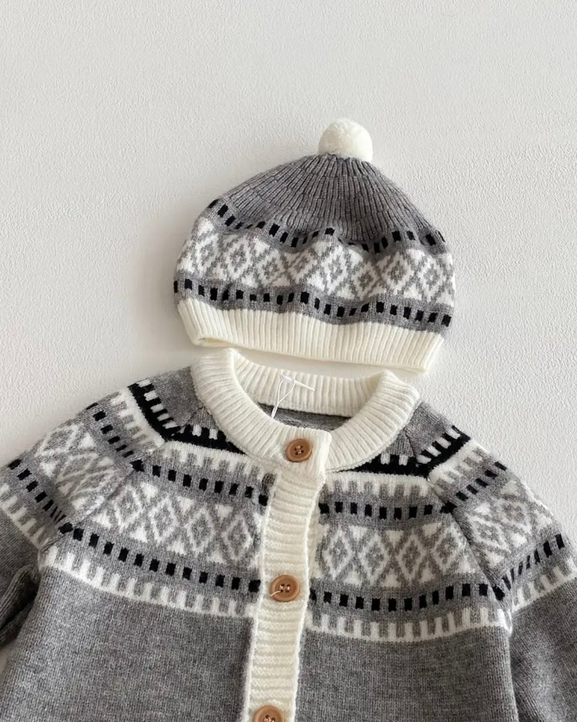 Grey Nordic Knit Baby Romper & Pom-Pom Hat Set – 1-3 Months (Super Soft Winter Outfit)