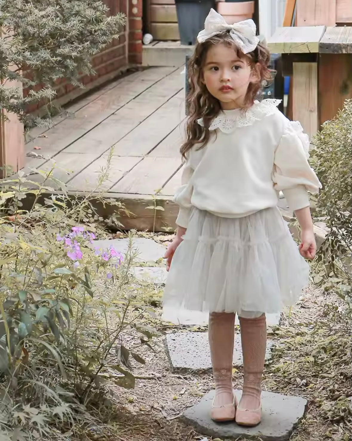 Ivory Lace Puff-Sleeve Sweatshirt – Size 4–5Y | Elegant Girls Boutique Top ￼