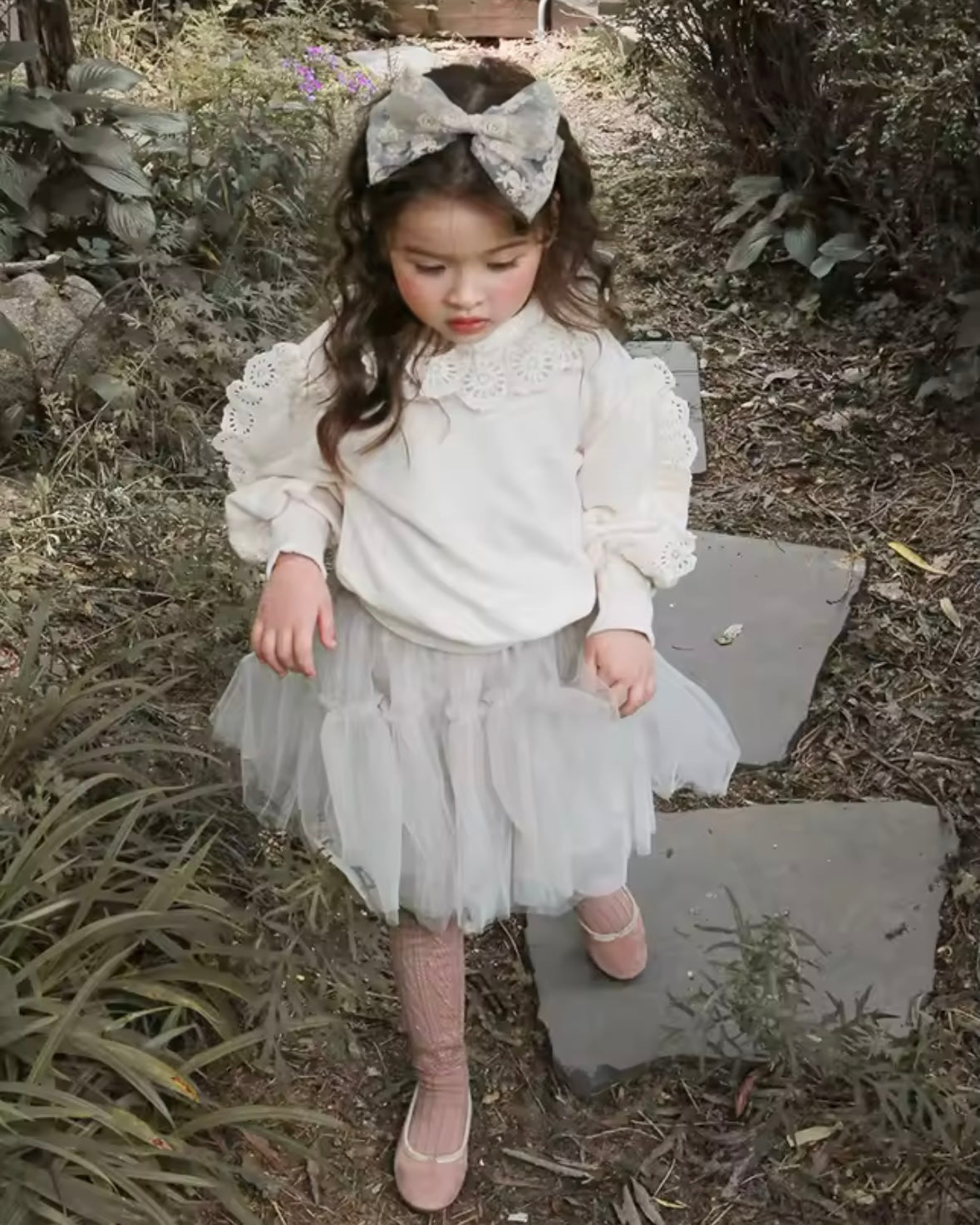 Ivory Lace Puff-Sleeve Sweatshirt – Size 4–5Y | Elegant Girls Boutique Top ￼